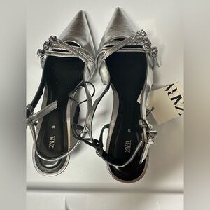 Zara NWT Metallic Silver Pointed Kitten Heels